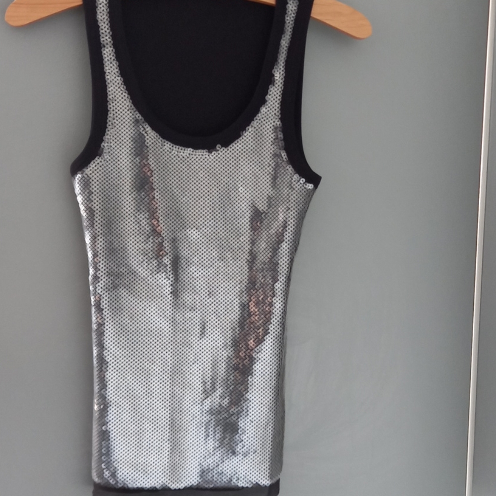 Hugo Boss Silver shimmer top NWOT